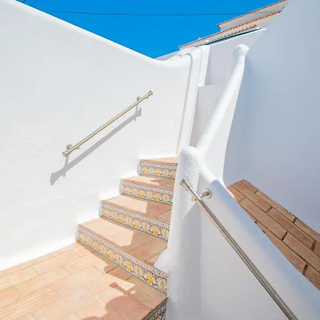 Rua Do Paraiso 15 Oceanview Retreat بيت للعطل كارفويرو